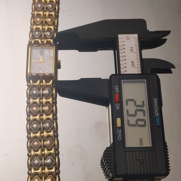 Vintage Paolo Gucci Quartz Watch Vintage Gold Tone Stainless Steel Caseback main image 10